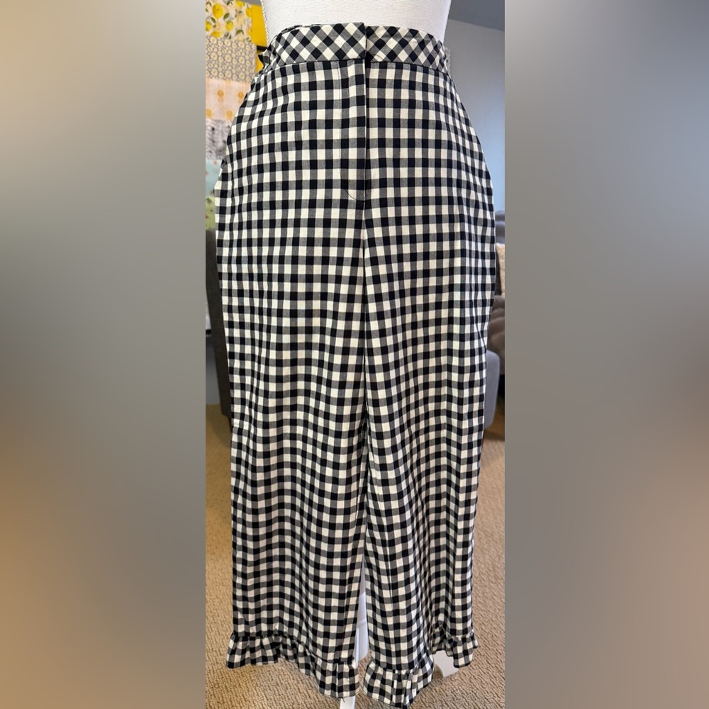 TOPSHOP Gingham Black & White Checked Ruffle Cuff Capri Pants